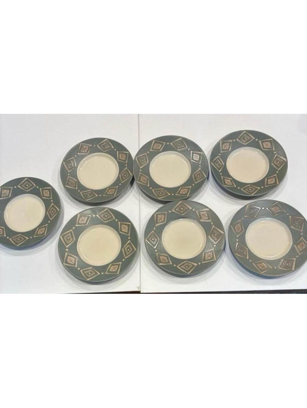 Pottery Barn Bongo Dessert Plates Set of 7